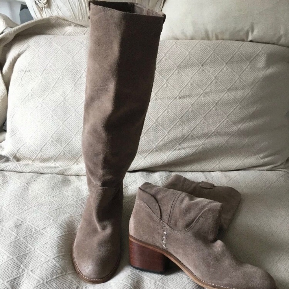 DV by Dolce Vita Tall Suede Tan Boots, Never Worn
